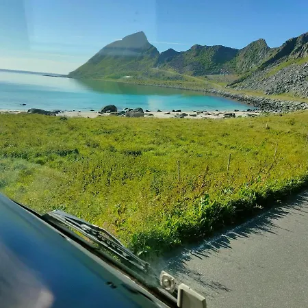 Feriehus House On Beautiful Vaeroy, Mountains And Sea Outside The Window *